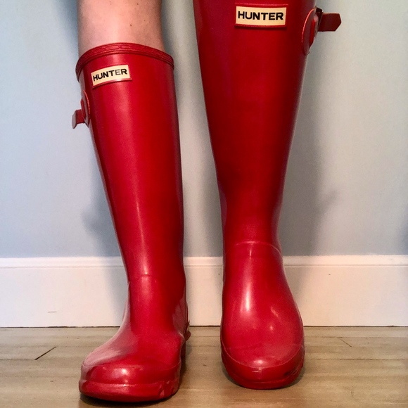 Red Hunter Wide Calf Rain Boots - Picture 2 of 7